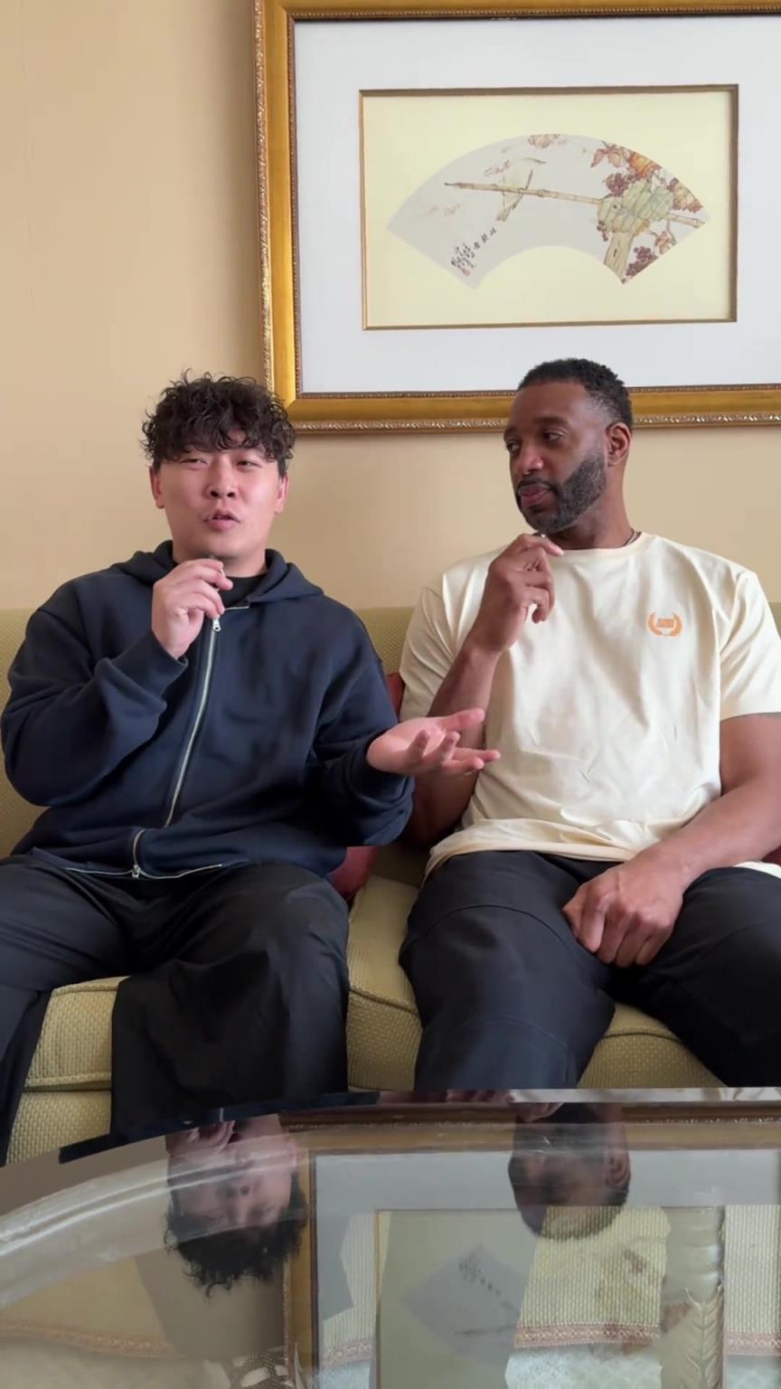 小伙子你真勇啊，在麥迪面前“那個，那個”的