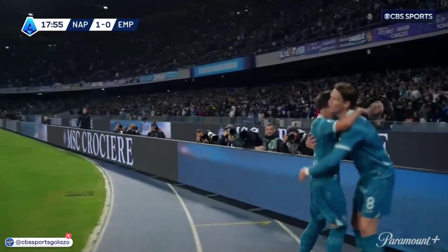 完美進(jìn)球！麥克托米奈中場帶球一條龍外圍勁射破門！