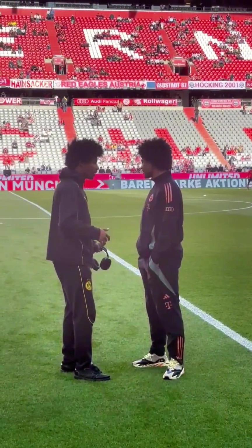 一模一樣的蓬蓬頭！一時分不清阿德耶米和格納布里了！